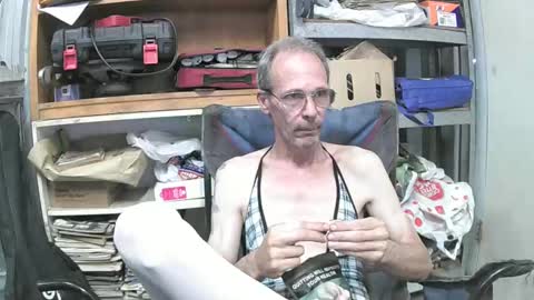 04oldskool online show from 22, 12, 2024