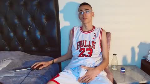 Snapshot of 0_ojacob chatting on 5, 10, 2025 0 oJacob online show from 5, 10, 2025