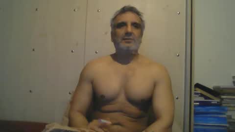 Snapshot of 0luvmonkey chatting on 13, 9, 2025 0luvmonkey online show from 13, 9, 2025