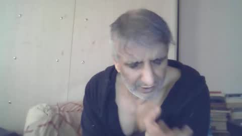 Snapshot of 0luvmonkey chatting on 11, 1, 2026 0luvmonkey online show from 11, 1, 2026
