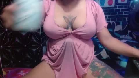 Snapshot of 11inchmonstercock4u chatting on 4, 6, 2026 i am trixie im Your Selfsucking Mistress online show from 4, 6, 2026