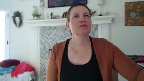 Aurora Willows online show from 18, 4, 2026