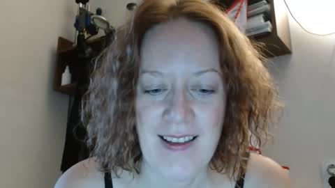 12ennie online show from 21, 10, 2025