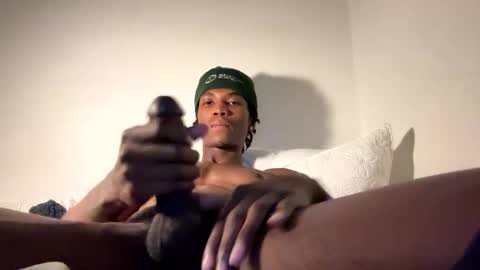 Snapshot of 13waystodie chatting on 4, 10, 2025 13 online show from 4, 10, 2025