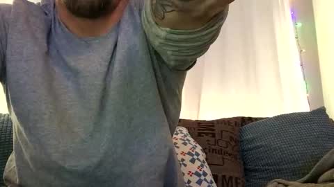 Snapshot of 1404563739453746 chatting on 14, 12, 2025 1404563739453746 online show from 14, 12, 2025