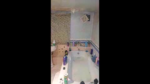 1511russell online show from 29, 3, 2026