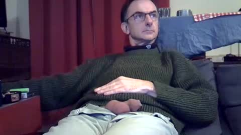 Snapshot of 18remy45 chatting on 15, 12, 2024 18remy45 online show from 15, 12, 2024