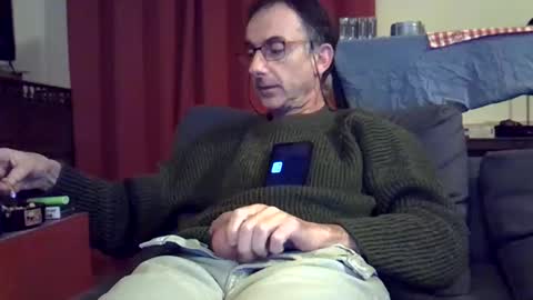 Snapshot of 18remy45 chatting on 15, 12, 2024 18remy45 online show from 15, 12, 2024