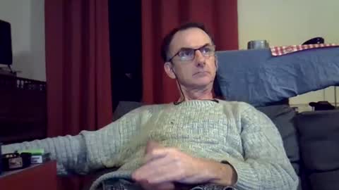 Snapshot of 18remy45 chatting on 18, 12, 2024 18remy45 online show from 18, 12, 2024