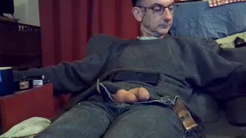 Snapshot of 18remy45 chatting on 6, 3, 2025 18remy45 online show from 6, 3, 2025