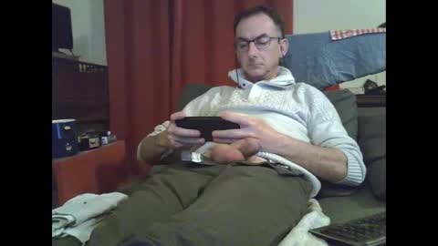 Snapshot of 18remy45 chatting on 12, 3, 2025 18remy45 online show from 12, 3, 2025