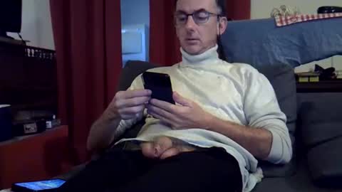 Snapshot of 18remy45 chatting on 8, 9, 2025 18remy45 online show from 8, 9, 2025