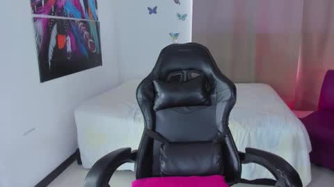 stef read my description online show from 28, 2, 2026