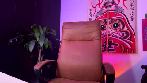 1hannamontana online show from 18, 11, 2025