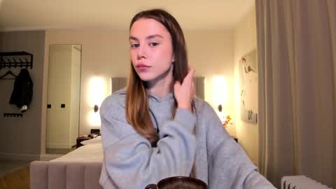 Snapshot of 1i1ypa1mer chatting on 12, 12, 2024 Lily 3 online show from 12, 12, 2024