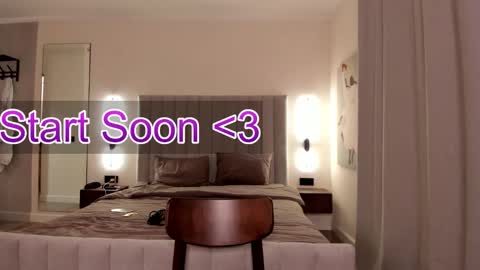 Lily 3 online show from 27, 11, 2025