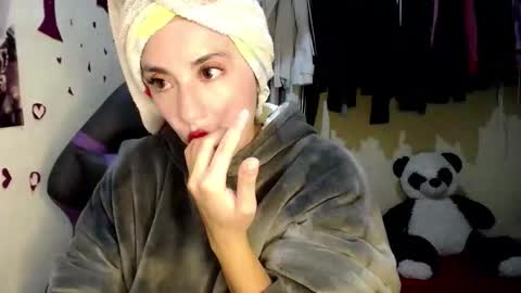 Snapshot of 1kandylove chatting on 16, 9, 2025 1kandylove online show from 16, 9, 2025