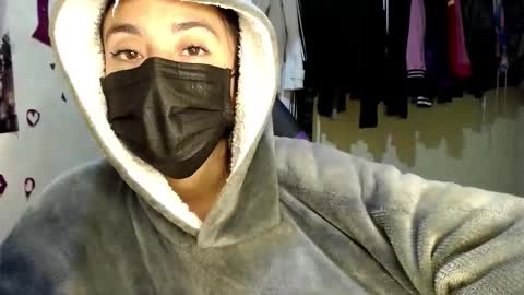 Snapshot of 1kandylove chatting on 18, 9, 2025 1kandylove online show from 18, 9, 2025