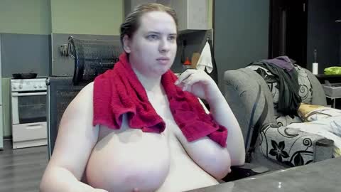 1LINDSEY1 online show from 10, 3, 2025