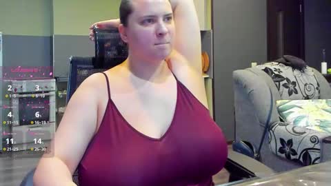 1LINDSEY1 online show from 12, 11, 2025