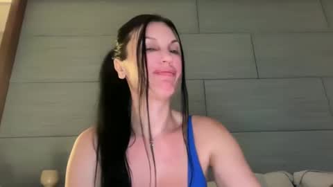 Onna online show from 20, 10, 2025