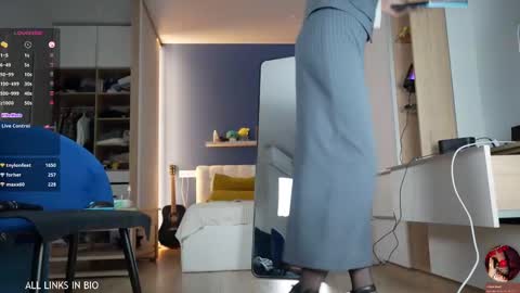 Marie online show from 10, 3, 2025