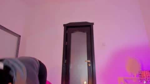 Moona  online show from 12, 2, 2026