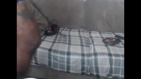 Snapshot of 1n2deep chatting on 25, 2, 2025 1n2Deep online show from 25, 2, 2025