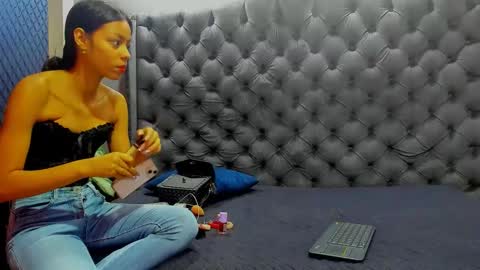 1Threestar online show from 1, 3, 2025