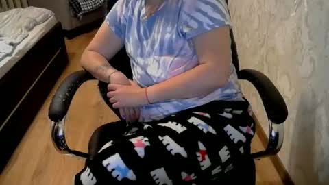 1your_hot_girls online show from 23, 10, 2025