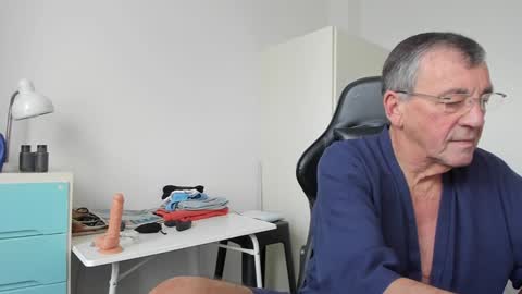 Henk online show from 9, 1, 2025