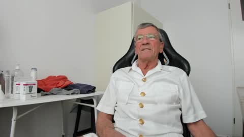 Henk online show from 12, 4, 2026