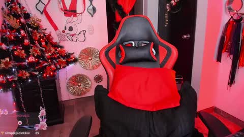 Snapshot of 2diamond_eyes chatting on 2, 12, 2024 Arianna online show from 2, 12, 2024