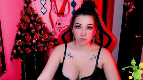 Snapshot of 2diamond_eyes chatting on 18, 12, 2024 Arianna online show from 18, 12, 2024