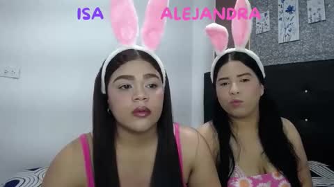 2moons_full_of_love online show from 9, 1, 2026