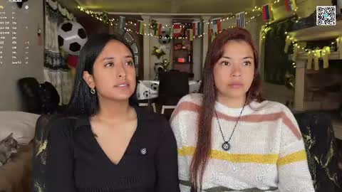 Snapshot of 2summerlove2 chatting on 19, 7, 2026 Dalilah and Tarah online show from 19, 7, 2026