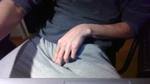 Snapshot of 3stepsaheadd chatting on 8, 3, 2025 Steps online show from 8, 3, 2025