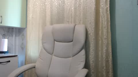 Snapshot of 3sweetcandy3 chatting on 6, 5, 2026 3sweetcandy3 online show from 6, 5, 2026