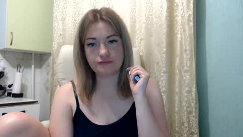 Snapshot of 3sweetcandy3 chatting on 21, 5, 2026 3sweetcandy3 online show from 21, 5, 2026