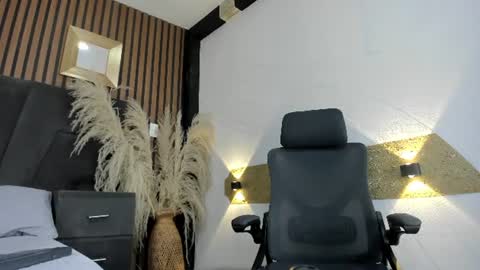 Snapshot of 3x_naxa chatting on 19, 6, 2026 3X NAXAA online show from 19, 6, 2026