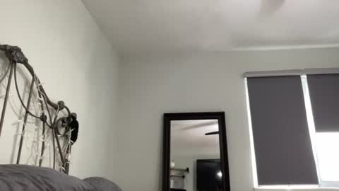 KC420Couple online show from 30, 7, 2026