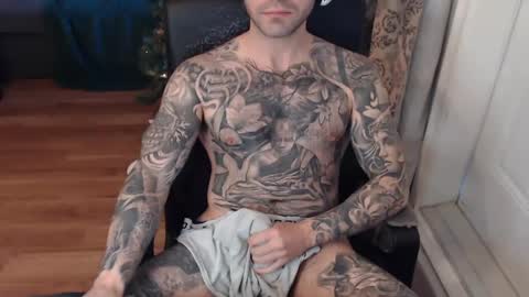 Snapshot of 420randomguy chatting on 4, 1, 2025 Anomander Rake online show from 4, 1, 2025