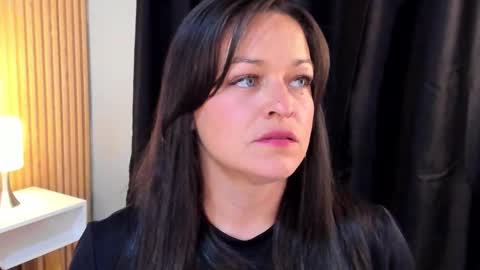 Snapshot of 4ngel_greey chatting on 17, 9, 2025 ... .     Angel     . ... online show from 17, 9, 2025