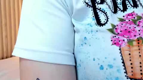 Snapshot of 4ngel_greey chatting on 23, 9, 2025 ... .     Angel     . ... online show from 23, 9, 2025