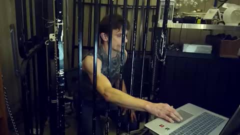 4u2keeplockedup online show from 23, 10, 2025