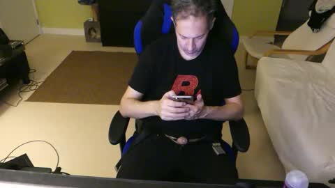 Larese Carlo online show from 14, 11, 2025