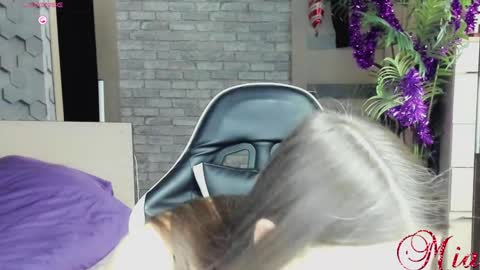 Mia my pvt is open and lovense is active online show from 4, 12, 2024