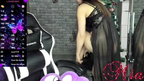 Mia my pvt is open and lovense is active online show from 9, 1, 2025