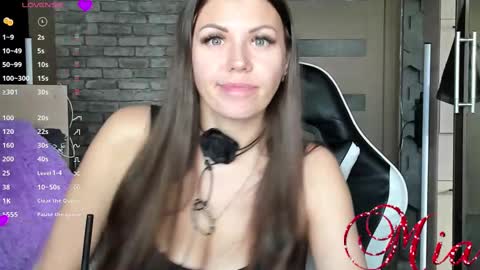Mia my pvt is open and lovense is active online show from 15, 2, 2025