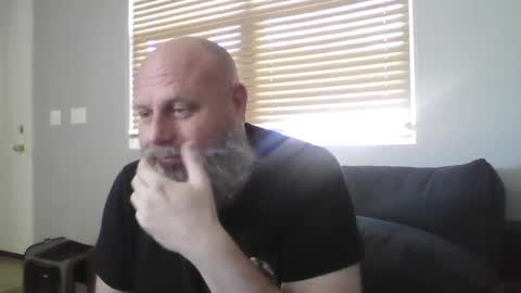 Snapshot of 69singledad79 chatting on 9, 12, 2024 69singledad79 online show from 9, 12, 2024